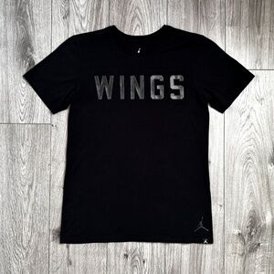 Air Jordan Wings T-Shirt Men's Size Small Black Vintage Cotton Basketball Jersey
